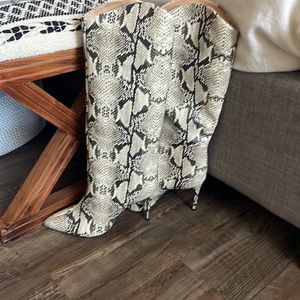 Schutz Maryana Python boot. Never worn